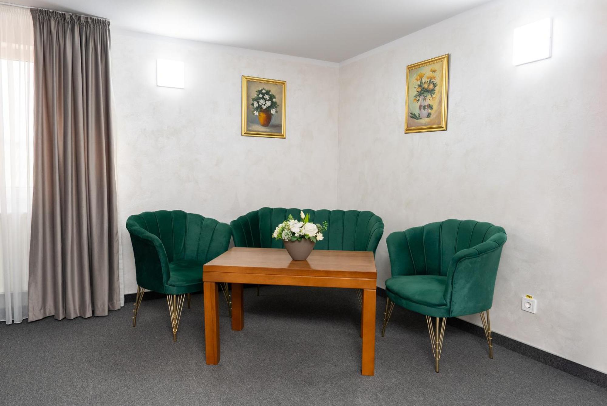 Hotel Casa De Piatra Scheia Esterno foto