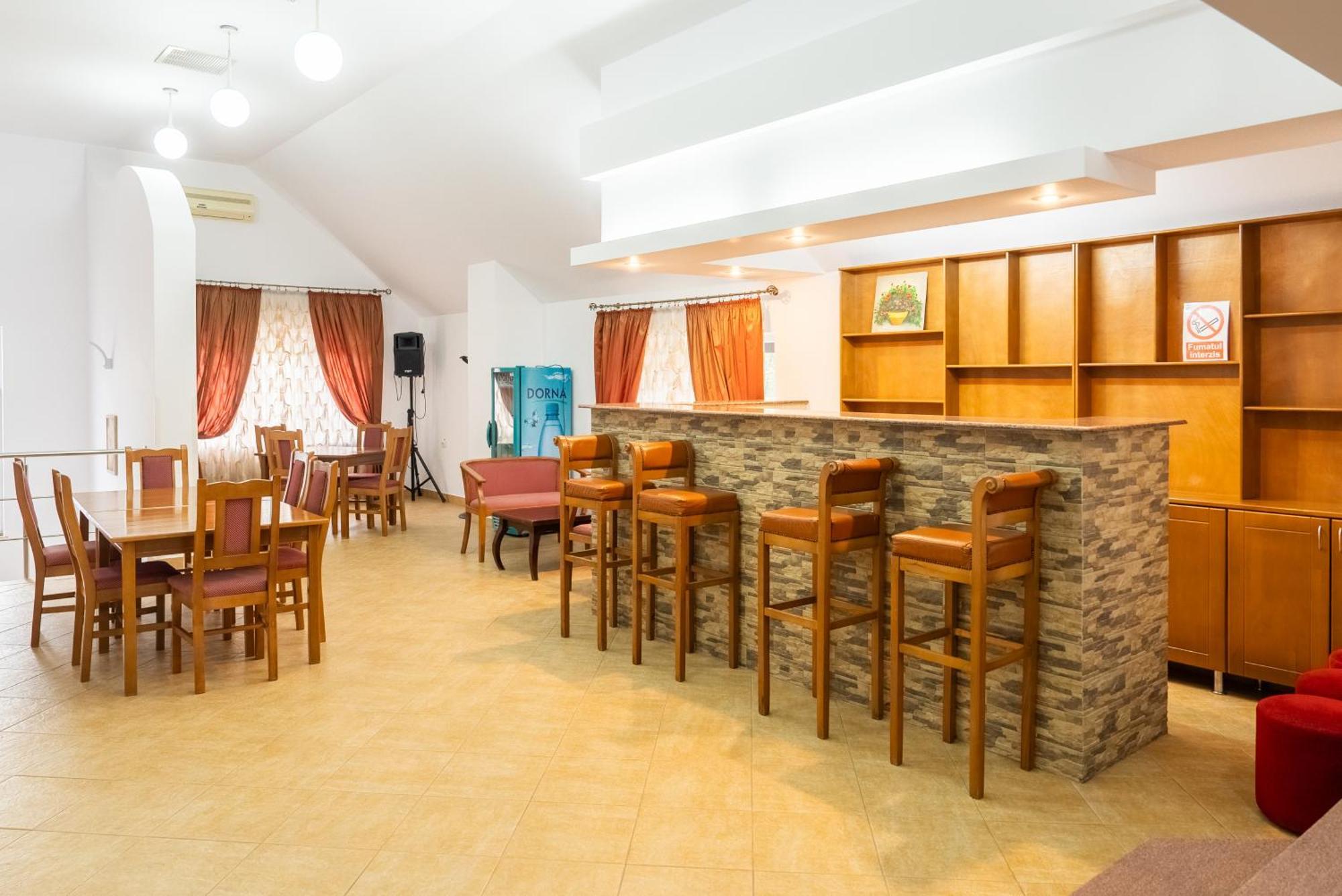 Hotel Casa De Piatra Scheia Esterno foto